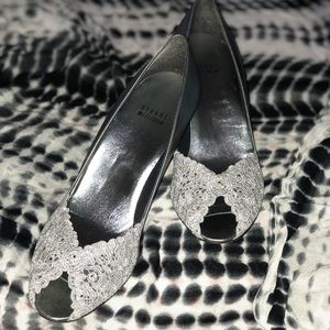 2/$45 STUART WEITZMAN Silver Chantilly Lace Pump